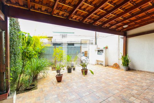Garagem de casa à venda com 3 quartos, 102m² em Vila Jacuí, São Paulo