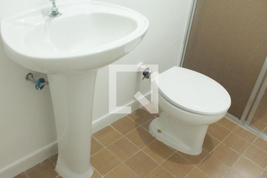 Banheiro da Suíte de apartamento para alugar com 2 quartos, 70m² em Jardim da Campina, São Paulo