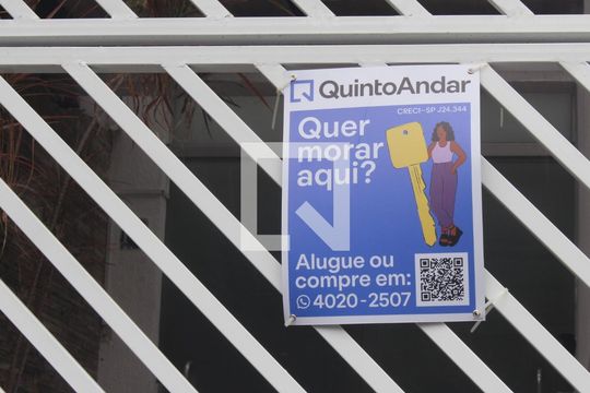 Placa de apartamento para alugar com 2 quartos, 70m² em Jardim da Campina, São Paulo