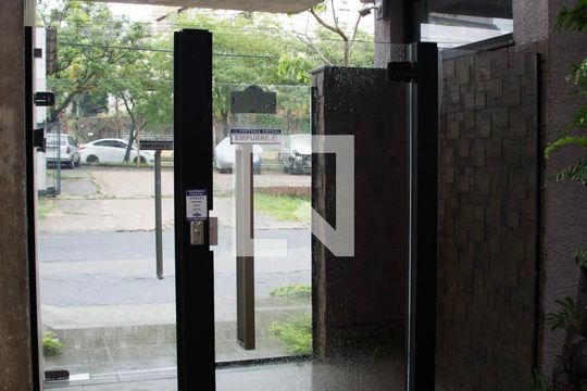Área comum de apartamento à venda com 2 quartos, 50m² em Glória, Porto Alegre