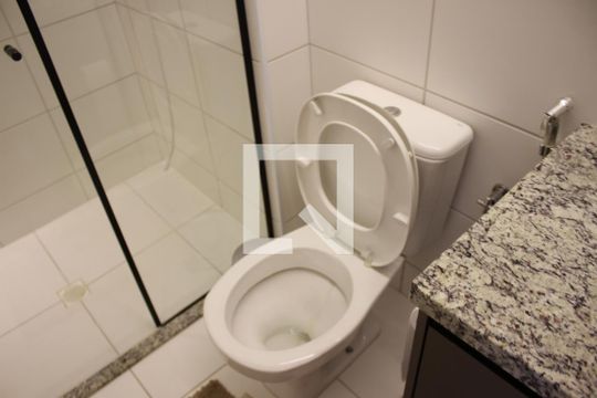 Banheiro 2 de apartamento para alugar com 1 quarto, 64m² em Setor Pedro Ludovico, Goiânia