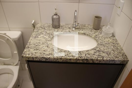 Banheiro 2 de apartamento para alugar com 1 quarto, 64m² em Setor Pedro Ludovico, Goiânia
