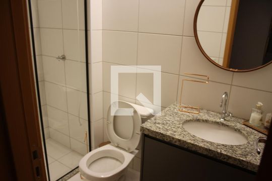 Banheiro  de apartamento para alugar com 1 quarto, 64m² em Setor Pedro Ludovico, Goiânia