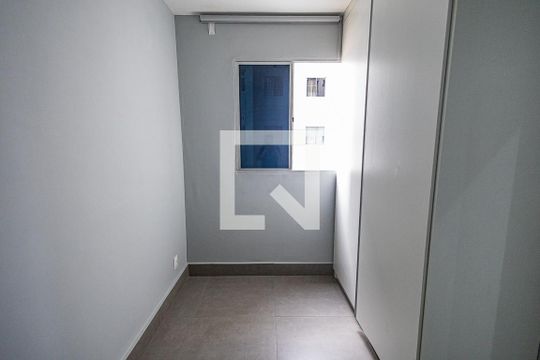 Quarto 1 de apartamento para alugar com 4 quartos, 70m² em Guarani, Belo Horizonte