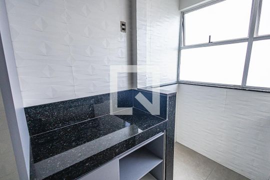 Cozinha/área de serviço de apartamento para alugar com 4 quartos, 70m² em Guarani, Belo Horizonte