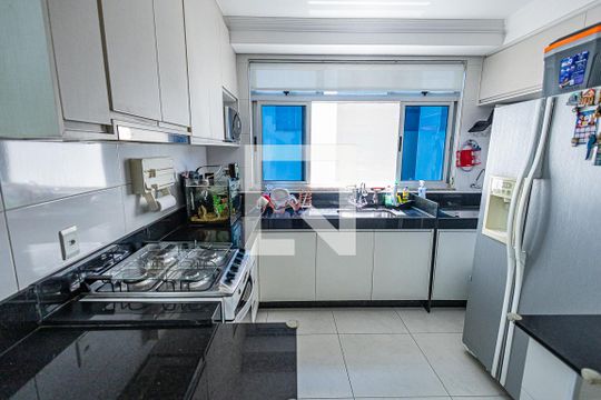 Cozinha de apartamento para alugar com 3 quartos, 118m² em Candelária, Belo Horizonte