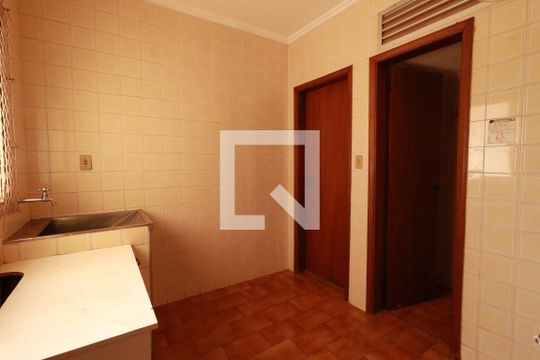 Área de Serviço  de apartamento para alugar com 3 quartos, 113m² em Centro, Ribeirão Preto