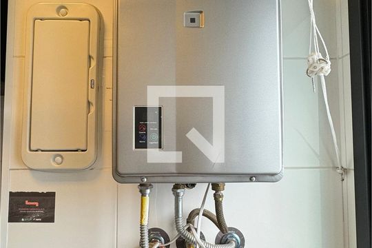 Área de Serviço de apartamento para alugar com 2 quartos, 116m² em Empresarial 18 do Forte, Barueri