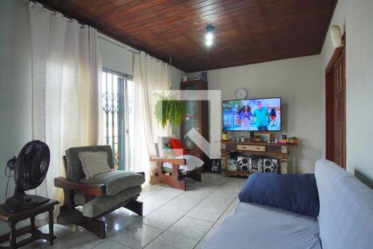 Sala de casa à venda com 3 quartos, 300m² em Jardim Carvalho, Porto Alegre