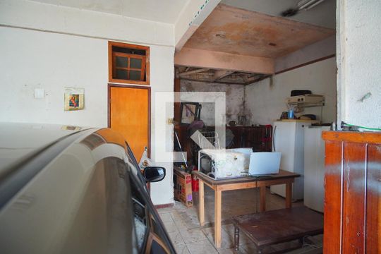 Garagem de casa à venda com 3 quartos, 300m² em Jardim Carvalho, Porto Alegre