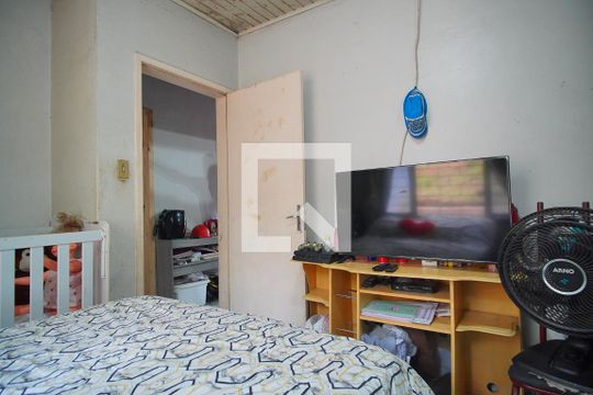 Quarto 2 de casa à venda com 3 quartos, 300m² em Jardim Carvalho, Porto Alegre