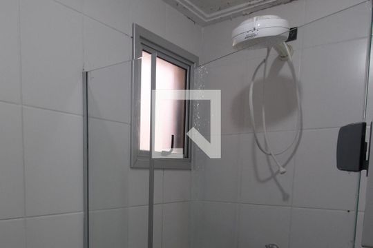 Banheiro de apartamento à venda com 3 quartos, 55m² em Vila Roque, São Paulo