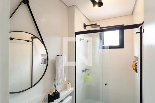 Banheiro da Suíte de apartamento à venda com 2 quartos, 49m² em Chácara Inglesa, São Paulo