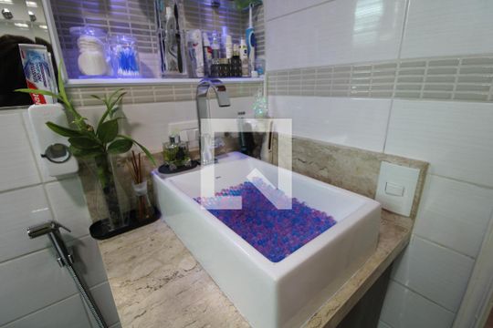 Pia do banheiro de apartamento à venda com 2 quartos, 70m² em Jardim Umuarama, São Paulo