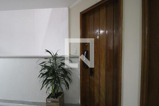 Porta do apartamento de apartamento à venda com 2 quartos, 70m² em Jardim Umuarama, São Paulo