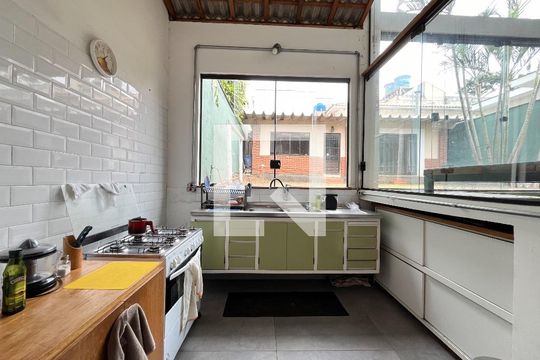 Cozinha de casa à venda com 5 quartos, 230m² em Planalto Paulista, São Paulo