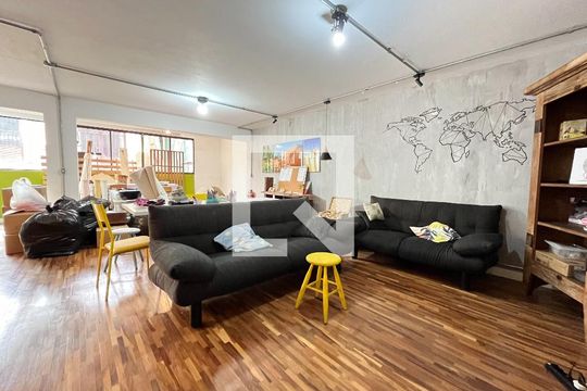 Casa à venda com 5 quartos, 230m² em Planalto Paulista, São Paulo