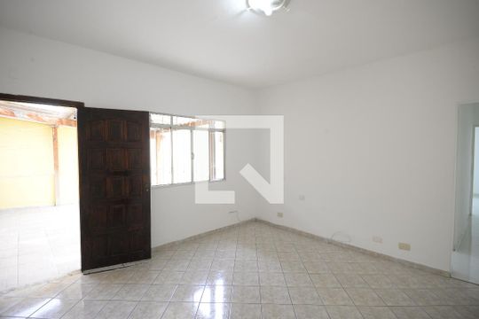 Sala de casa à venda com 2 quartos, 150m² em Vila Carmem, São Paulo