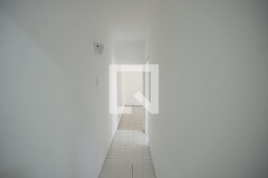 Corredor de casa à venda com 2 quartos, 150m² em Vila Carmem, São Paulo