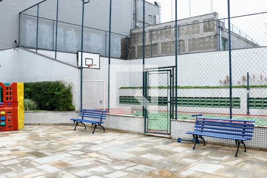 Área comum de apartamento à venda com 3 quartos, 99m² em Vila Romana, São Paulo