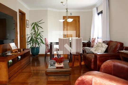 Apartamento à venda com 3 quartos, 99m² em Vila Romana, São Paulo