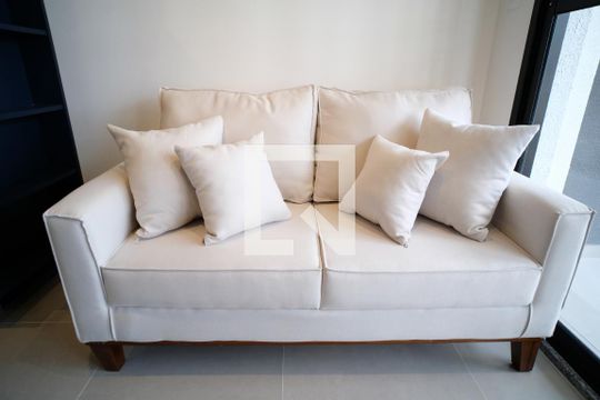 Sala de apartamento para alugar com 1 quarto, 30m² em Pinheiros, São Paulo