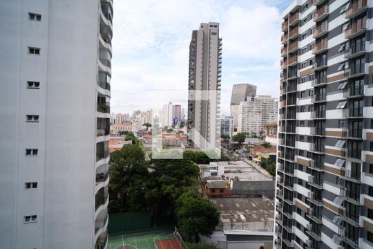 Vista da Varanda de apartamento para alugar com 1 quarto, 30m² em Pinheiros, São Paulo