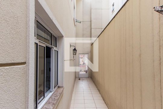 Corredor  de casa à venda com 3 quartos, 204m² em Jardim Leonor Mendes de Barros, São Paulo