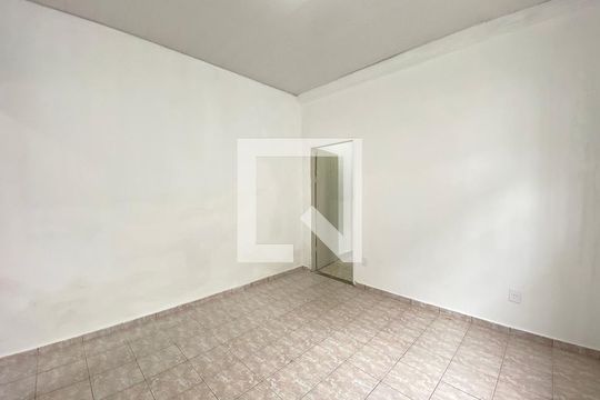 Sala de casa para alugar com 1 quarto, 80m² em Parque Vitória, São Paulo