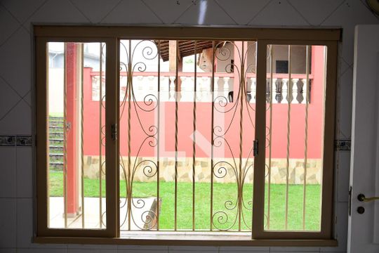 Cozinha de casa para alugar com 4 quartos, 260m² em Gramado, Cotia