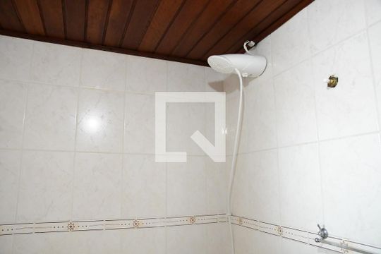 Banheiro suíte externa de casa para alugar com 4 quartos, 260m² em Gramado, Cotia
