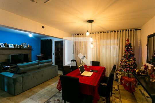 Casa à venda com 2 quartos, 131m² em Jardim Rosa Maria, São Paulo