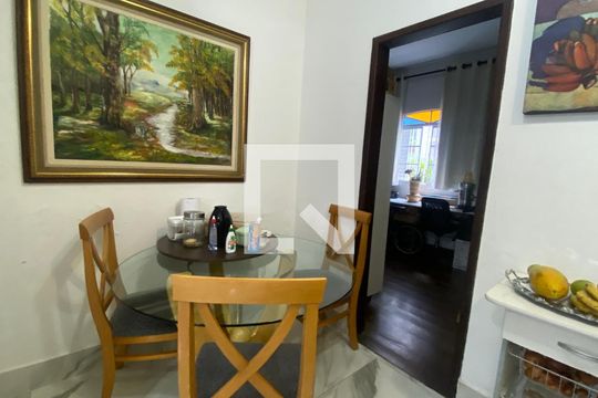 Sala 2 de casa para alugar com 7 quartos, 500m² em Santa Lúcia, Belo Horizonte