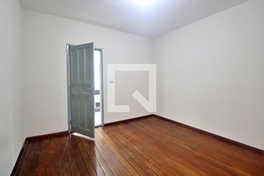 Quarto 2 de casa para alugar com 2 quartos, 150m² em Vila Camilópolis, Santo André