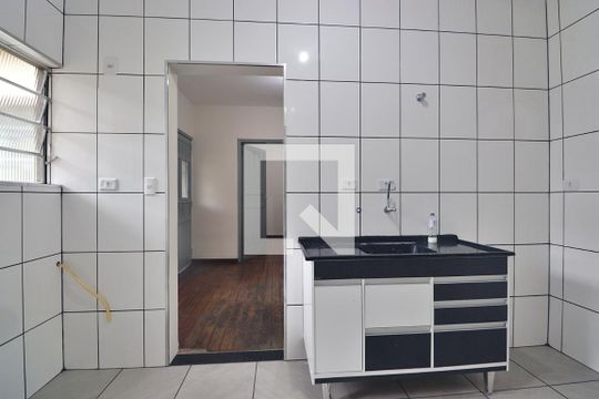Cozinha de casa para alugar com 2 quartos, 150m² em Vila Camilópolis, Santo André