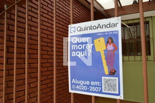 Plaquinha de casa à venda com 3 quartos, 400m² em Vila Dom Pedro I, São Paulo