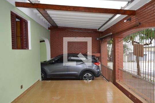 Garagem de casa à venda com 3 quartos, 400m² em Vila Dom Pedro I, São Paulo