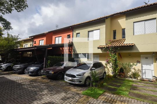 Fachada de casa de condomínio para alugar com 3 quartos, 110m² em Parque Munhoz, São Paulo