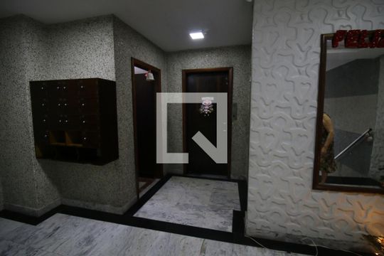 Área comum - Elevador de apartamento à venda com 3 quartos, 60m² em Bonsucesso, Rio de Janeiro