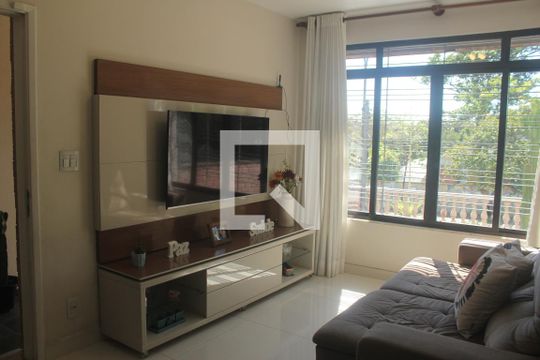Casa à venda com 3 quartos, 156m² em Jardim Consórcio, São Paulo