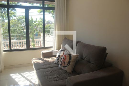 Sala de casa à venda com 3 quartos, 156m² em Jardim Consórcio, São Paulo