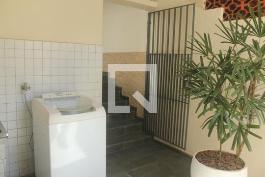 Área de Serviço de casa à venda com 3 quartos, 156m² em Jardim Consórcio, São Paulo