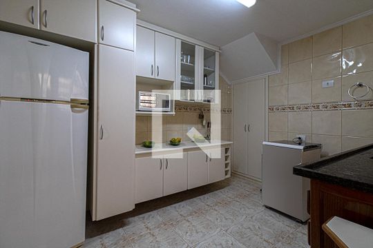 Cozinha de casa à venda com 3 quartos, 220m² em Bosque da Saúde, São Paulo