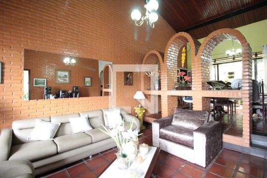 Sala de Estar de casa à venda com 4 quartos, 360m² em São João Batista (venda Nova), Belo Horizonte