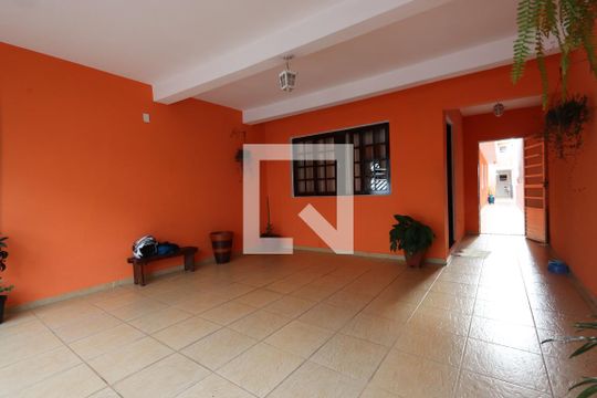 Garagem de casa para alugar com 5 quartos, 320m² em Jardim Santa Terezinha (zona Leste), São Paulo