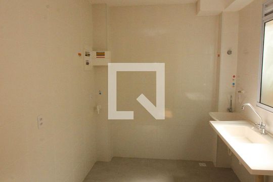 Cozinha de apartamento à venda com 2 quartos, 40m² em Cavalhada, Porto Alegre