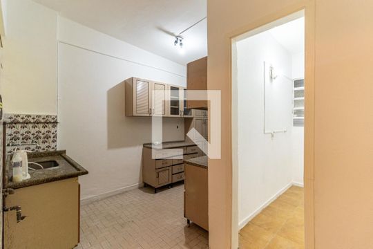 Cozinha de apartamento para alugar com 1 quarto, 80m² em Vila Buarque, São Paulo