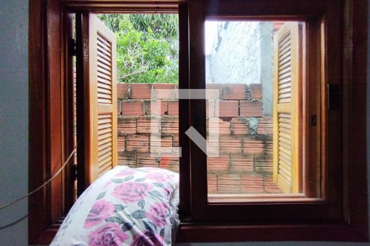 Quarto de casa para alugar com 2 quartos, 80m² em Santos Dumont, São Leopoldo