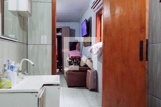 Banheiro de casa para alugar com 2 quartos, 80m² em Santos Dumont, São Leopoldo