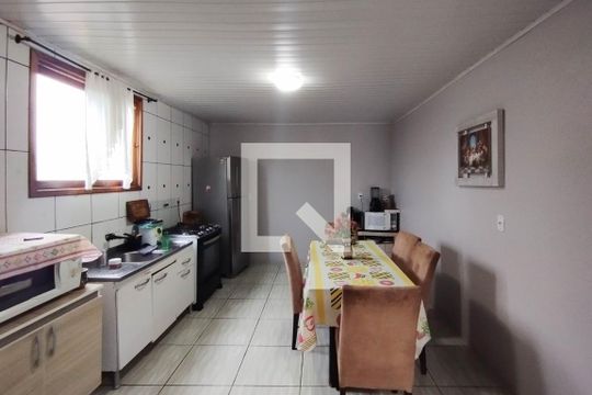 Cozinha  de casa para alugar com 2 quartos, 80m² em Santos Dumont, São Leopoldo
